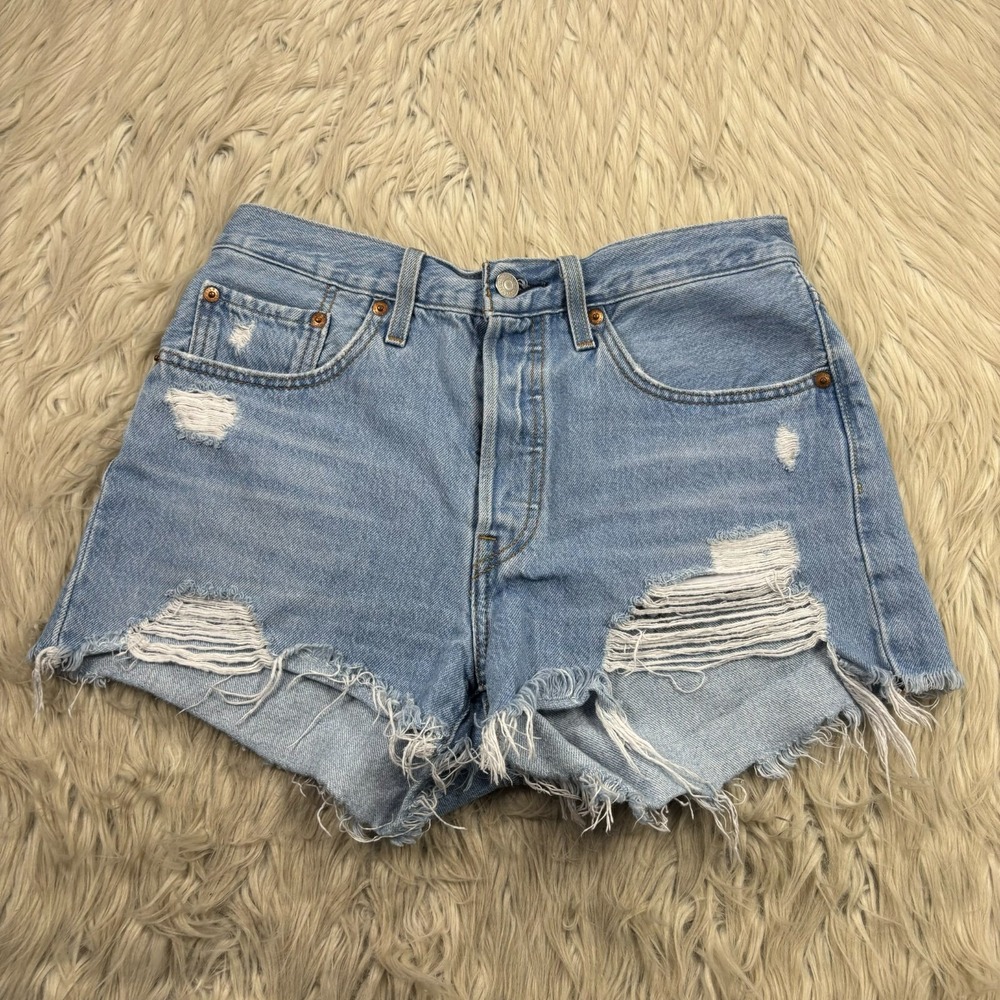 Levi's Women's 27 Light Wash Distressed 501 Cut Off Denim Shorts